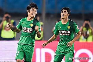 足球报：国足对韩国想拿分难度巨大，但必须展现出极佳的精神面貌